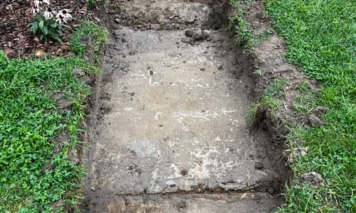 Niwelacja terenu pod kostkę brukową