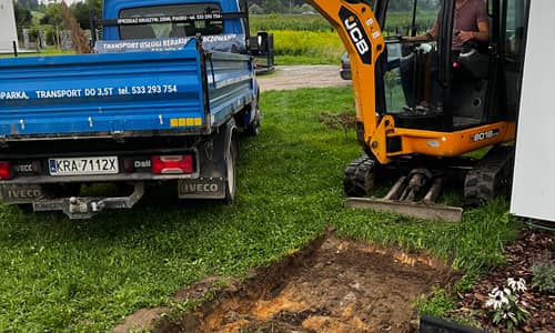 Niwelacja terenu pod kostkę brukową