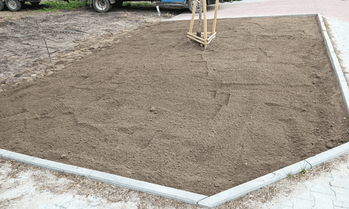 Wywóz gruzu z podjazdu oraz przygotowanie terenu pod trawnik